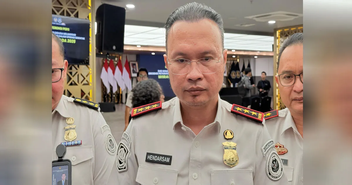 Imigrasi Catat Lonjakan PNBP Visa Rp2,8 Triliun, Hendarsam: Kami Utamakan Kualitas, Bukan Kuantitas 1 Imigrasi Catat Lonjakan PNBP Visa Rp2,8 Triliun, Hendarsam: Kami Utamakan Kualitas, Bukan Kuantitas