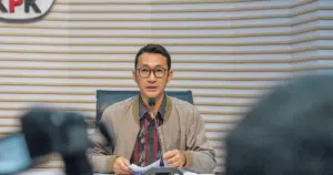 Kronologi OTT Bupati Lombok Barat, 19 Orang Diamankan dan Uang Ratusan Juta Disita 1 Kronologi OTT Bupati Lombok Barat, 19 Orang Diamankan dan Uang Ratusan Juta Disita