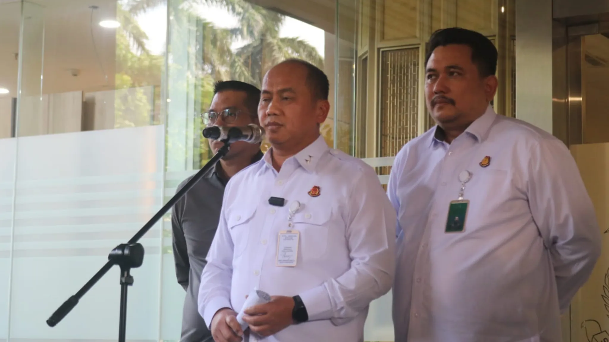Kejagung Terbitkan Tiga Sprindik Baru, Status Hukum Febrie Adriansyah Masih Didalami Penyidik 1 Kejagung Terbitkan Tiga Sprindik Baru, Status Hukum Febrie Adriansyah Masih Didalami Penyidik