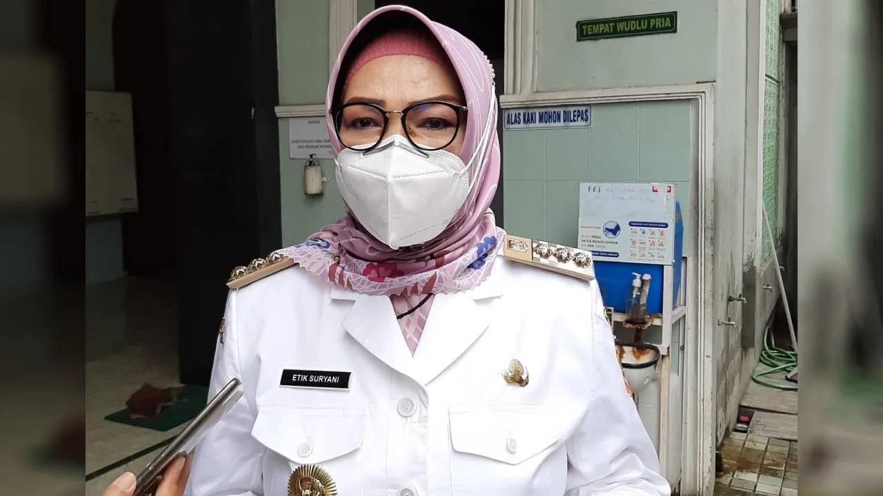 Breaking News! Bupati Sukoharjo Etik Suryani Terjaring OTT KPK 1 Breaking News! Bupati Sukoharjo Etik Suryani Terjaring OTT KPK