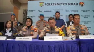 Sadis! Ibu Tiri Diduga Siksa Bocah 4 Tahun hingga Dirawat Intensif di PICU 1 Sadis! Ibu Tiri Diduga Siksa Bocah 4 Tahun hingga Dirawat Intensif di PICU