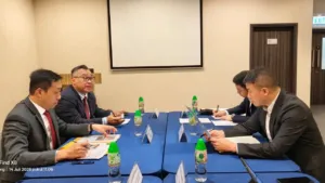 Polri dan Kepolisian China Tukar Buronan, Tiga WN Tiongkok Dipulangkan, Satu WNI Diserahkan ke Bareskrim 9 Polri dan Kepolisian China Tukar Buronan, Tiga WN Tiongkok Dipulangkan, Satu WNI Diserahkan ke Bareskrim