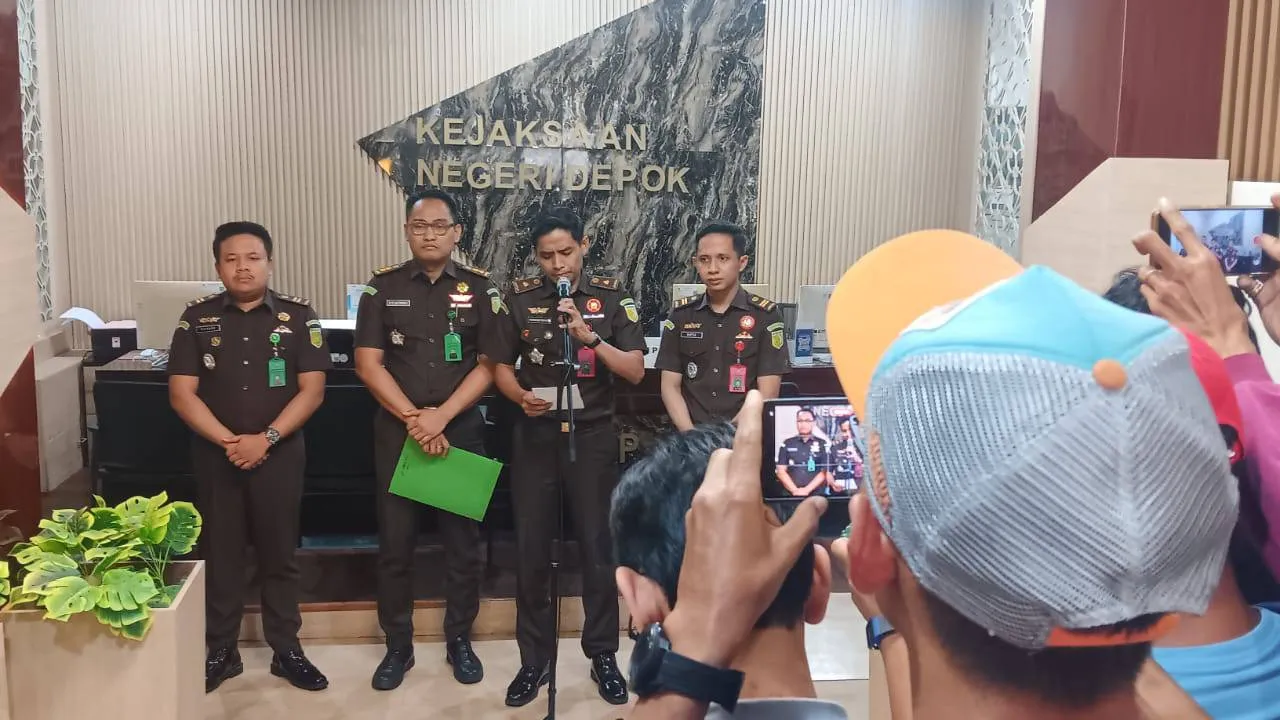 Kejari Depok Tetapkan Dua Tersangka Korupsi Proyek RRI Cimanggis, Kerugian Negara Diperkirakan Rp5-8 Miliar 1 Kejari Depok Tetapkan Dua Tersangka Korupsi Proyek RRI Cimanggis, Kerugian Negara Diperkirakan Rp5-8 Miliar
