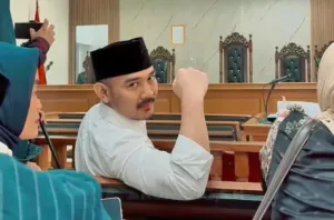Polemik Disclaimer BPK Memanas, Ade Kuswara Sentil Plt Bupati Cari Kambing Hitam 3 Polemik Disclaimer BPK Memanas, Ade Kuswara Sentil Plt Bupati Cari Kambing Hitam
