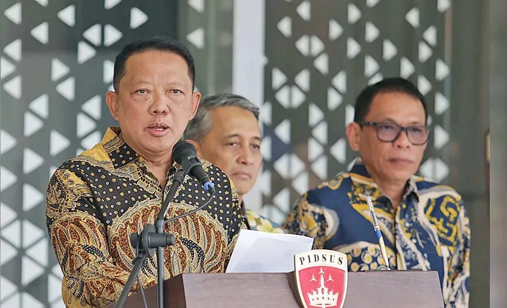 Usai Mangkir Sakit, Eks Jampidsus Febrie Adriansyah Dijadwalkan Jalani Pemeriksaan Hari Ini 1 Usai Mangkir Sakit, Eks Jampidsus Febrie Adriansyah Dijadwalkan Jalani Pemeriksaan Hari Ini