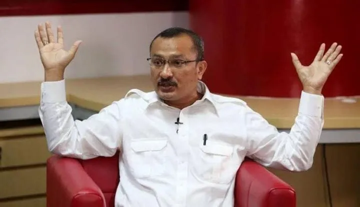 Ferdinand Sentil Hotman Paris, Tegaskan Pemeriksaan Febrie Tak Perlu Izin Presiden 1 Ferdinand Sentil Hotman Paris, Tegaskan Pemeriksaan Febrie Tak Perlu Izin Presiden
