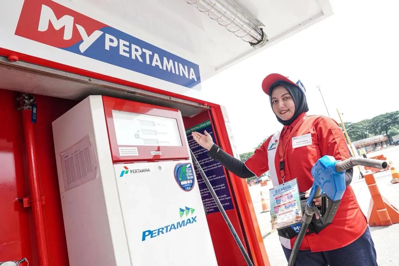 Jangan Isi Bensin Dulu! Harga BBM Turun Mulai Hari Ini, Cek Daftar Tarif Terbaru 1 Jangan Isi Bensin Dulu! Harga BBM Turun Mulai Hari Ini, Cek Daftar Tarif Terbaru