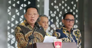 Status Pencekalan Febrie Adriansyah Masih Berlaku, Warganet Ramai Pertanyakan Keberadaannya 8 Status Pencekalan Febrie Adriansyah Masih Berlaku, Warganet Ramai Pertanyakan Keberadaannya