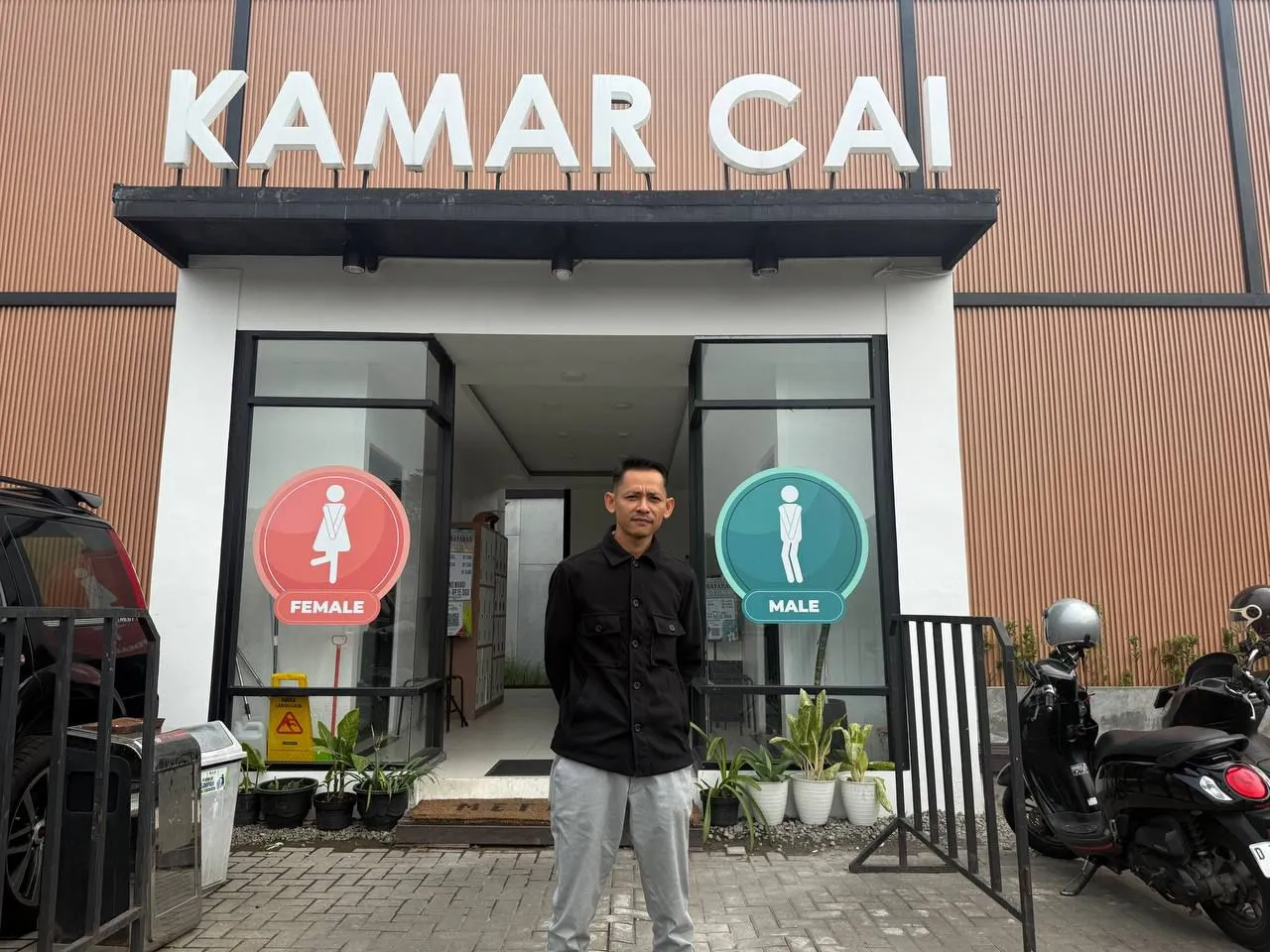 Kamar Cai Kiara Artha Hadirkan Fasilitas Mandi Modern untuk Warga dan Wisatawan 1 Kamar Cai Kiara Artha Hadirkan Fasilitas Mandi Modern untuk Warga dan Wisatawan