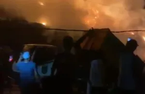 TPA Cipayung Depok Kebakaran, Api Berkobar Hebat, Damkar Kerahkan 4 Unit Mobil 2 kebakaran tpa cipayung 2