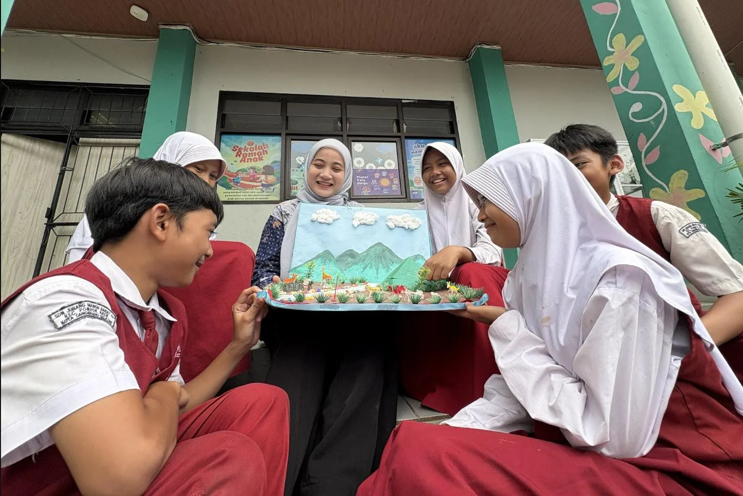 Lebih Banyak Guru Profesional untuk Indonesia, Seleksi PPG Calon Guru 2026 Resmi Dibuka 1 Lebih Banyak Guru Profesional untuk Indonesia, Seleksi PPG Calon Guru 2026 Resmi Dibuka