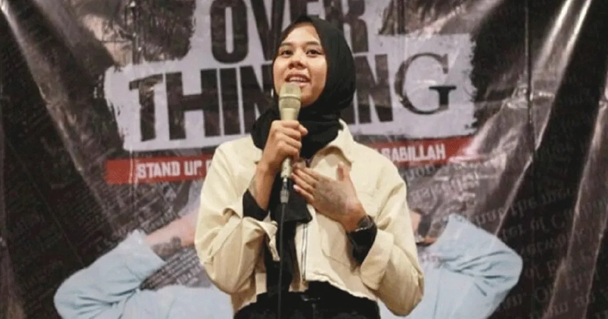 Sindir Soal Emas Titipan di Rumah Jampidsus, Komika Mega Salsabila Bikin Publik Tertawa 1 Sindir Soal Emas Titipan di Rumah Jampidsus, Komika Mega Salsabila Bikin Publik Tertawa