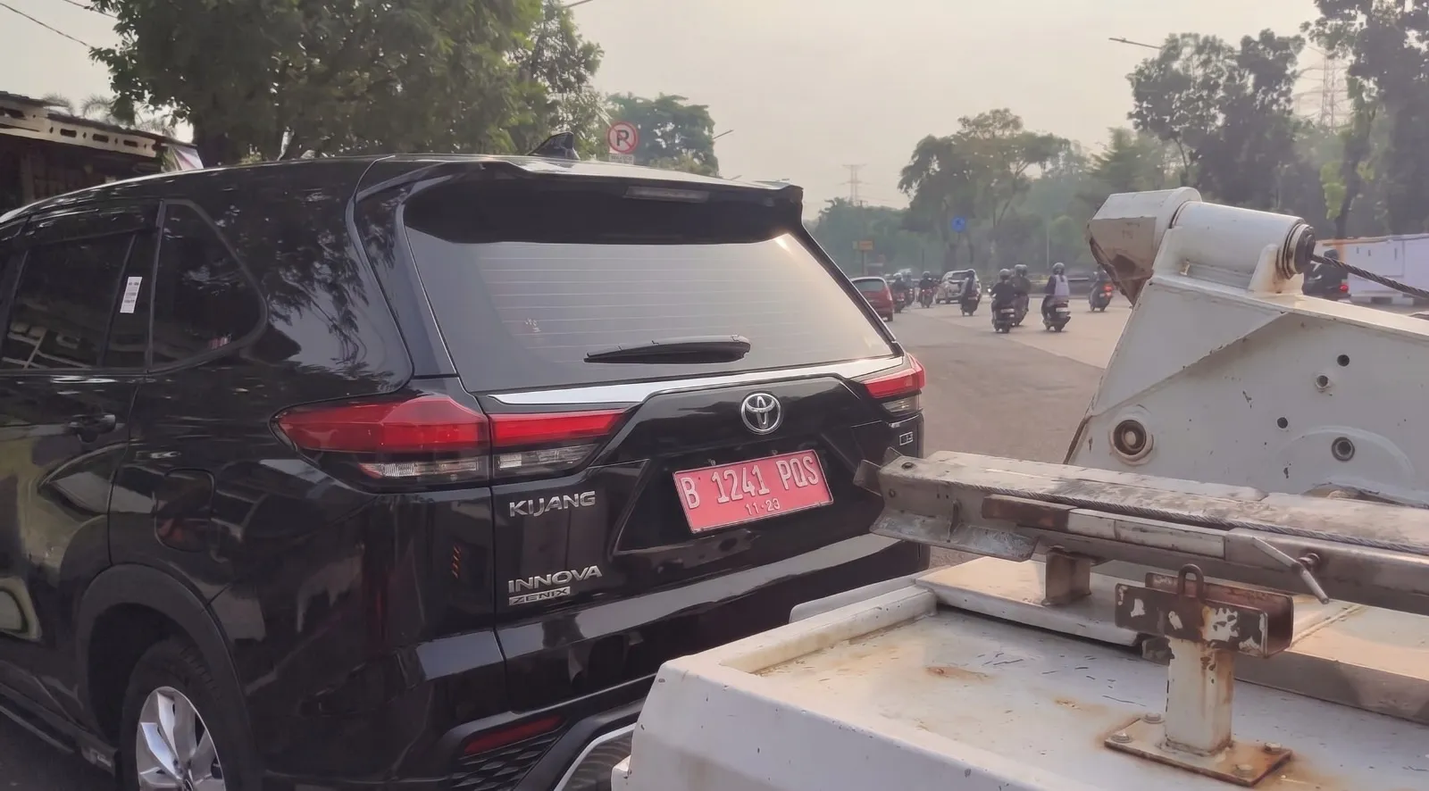 Mobil Dinas Tak Luput dari Razia di Cawang, Ketua Pansus DPRD DKI: ASN Harus Jadi Teladan 1 Mobil Dinas Tak Luput dari Razia di Cawang, Ketua Pansus DPRD DKI: ASN Harus Jadi Teladan