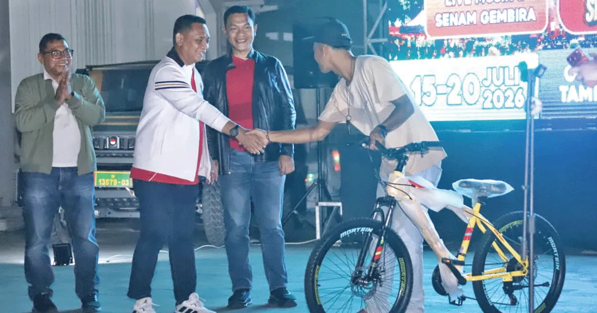 Ribuan Warga Padati Gedung Juang, Nobar Final Piala Dunia 2026 Jadi Pesta Rakyat Bekasi 1 Ribuan Warga Padati Gedung Juang, Nobar Final Piala Dunia 2026 Jadi Pesta Rakyat Bekasi