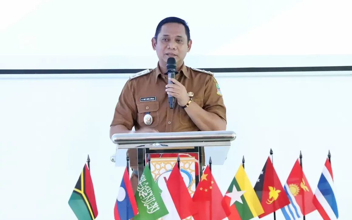 Karier Moncer Asep Surya Atmaja, Dokter yang Dipercaya Menjadi Plt Bupati Bekasi 1 Karier Moncer Asep Surya Atmaja, Dokter yang Dipercaya Menjadi Plt Bupati Bekasi