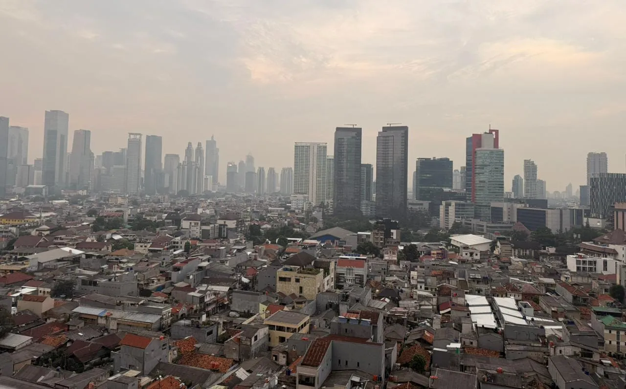 Polusi Udara Jakarta Memburuk, Masyarakat Diimbau Batasi Aktivitas di Luar Rumah 1 Polusi Udara Jakarta Memburuk, Masyarakat Diimbau Batasi Aktivitas di Luar Rumah