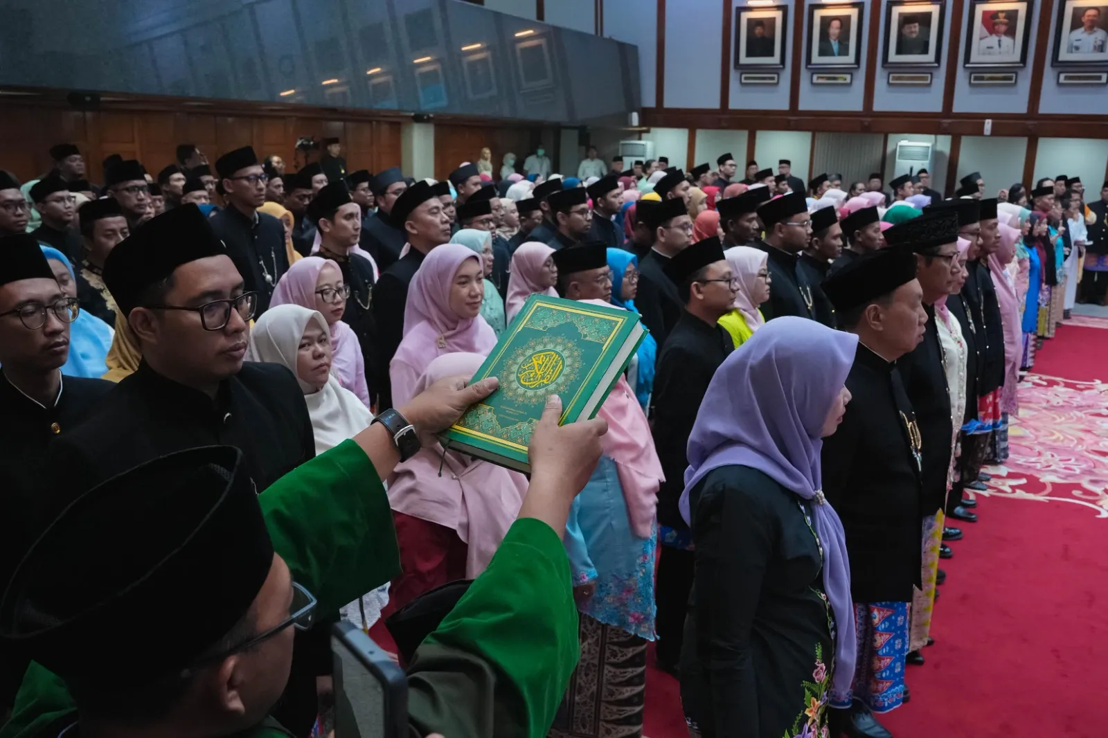 Pramono Lantik Ratusan Pejabat Fungsional, Soroti Peran Guru Putus Rantai Kemiskinan 1 Pramono Lantik Ratusan Pejabat Fungsional, Soroti Peran Guru Putus Rantai Kemiskinan