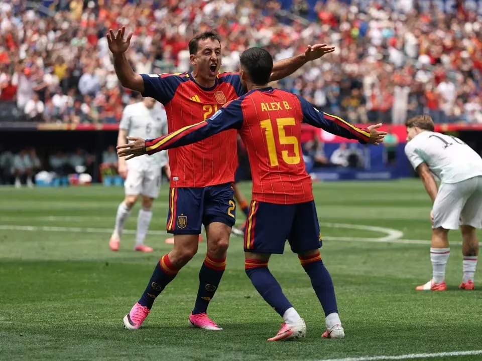 Oyarzabal Menggila, Spanyol Hancurkan Austria dan Melaju Mulus ke 16 Besar 1 Oyarzabal Menggila, Spanyol Hancurkan Austria dan Melaju Mulus ke 16 Besar
