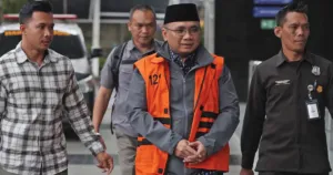 KPK Tuntaskan Penyidikan Kasus Kuota Haji, Mantan Menag Yaqut Segera Disidang 9 KPK Tuntaskan Penyidikan Kasus Kuota Haji, Mantan Menag Yaqut Segera Disidang