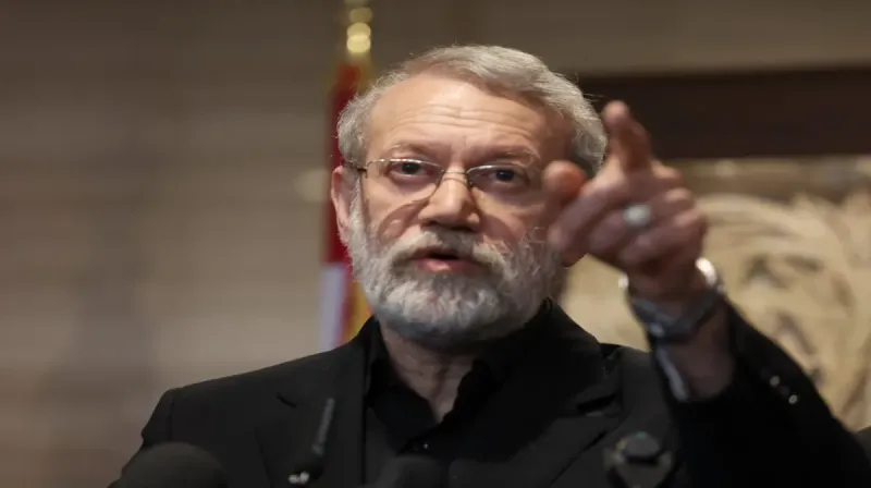 Ali Larijani pejabat senior Iran di tengah konflik Timur Tengah.