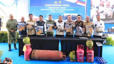 Bareskrim Polri mengungkap ratusan kasus penyalahgunaan BBM dan LPG subsidi di Indonesia.