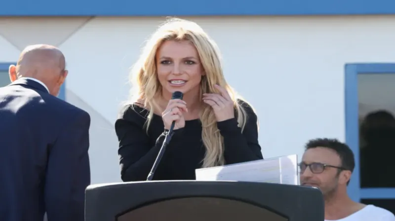 Britney Spears menjalani rehabilitasi setelah ditangkap karena DUI