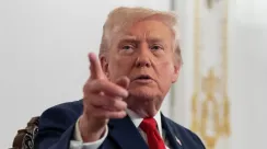 Presiden AS Donald Trump menanggapi konflik Ukraina dan upaya diplomasi internasional.