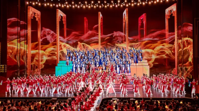 Panggung megah Gala Festival Musim Semi 2026 di Beijing menampilkan kombinasi teknologi AI dan pertunjukan budaya Tiongkok.