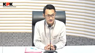 Juru Bicara KPK Budi Prasetyo menyampaikan keterangan pers mengenai operasi tangkap tangan terkait dugaan korupsi proyek APBD di Rejang Lebong.