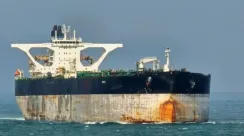 Kapal tanker minyak di laut lepas Atlantik Utara yang disita oleh Amerika Serikat, memicu kecaman China dan Rusia atas dugaan pelanggaran hukum internasional.