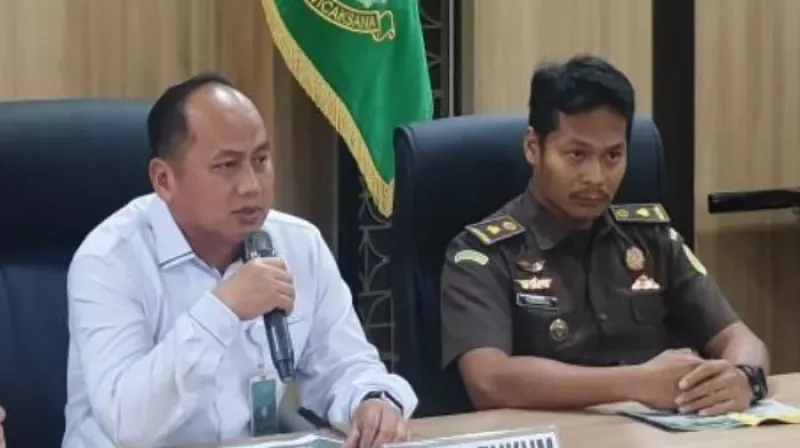 Kapuspenkum Kejagung Anang Supriatna menjelaskan penyidikan ulang kasus korupsi izin tambang di Konawe Utara yang sebelumnya dihentikan oleh KPK.
