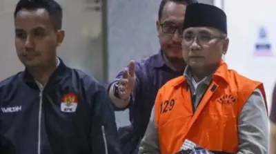 Mantan Menteri Agama Yaqut Cholil Qoumas yang menjadi tahanan rumah dalam kasus korupsi kuota haji.