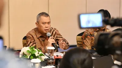 Menteri Perhubungan Dudy Purwagandhi menjelaskan program mudik gratis Lebaran 2026 untuk mengurangi kendaraan pribadi.