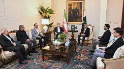Menteri Luar Negeri Iran, Abbas Araghchi, tiba di Islamabad, Pakistan, pada Jumat malam (24_4_2026)