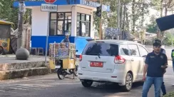 Mobil Dinas