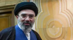 Mojtaba Khamenei angkat bicara untuk pertama kalinya setelah kepala intelijen IRGC tewas dalam serangan Israel di Teheran.