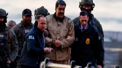 Presiden Venezuela Nicolas Maduro berdiri di ruang sidang federal Manhattan saat menjalani sidang perdana dan menyatakan tidak bertanggung jawab atas dakwaan Amerika Serikat.