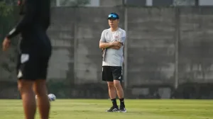 PELATIH-PERSIJA