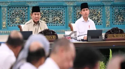 Prabowo Subianto rapat kabinet bahas penghematan BBM dan penerapan WFH di Indonesia