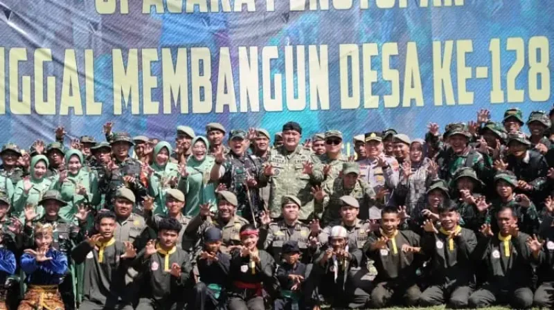 TNI membangun