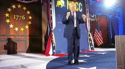 Presiden Amerika Serikat Donald Trump menari setelah berpidato dalam acara penggalangan dana NRCC di Washington.