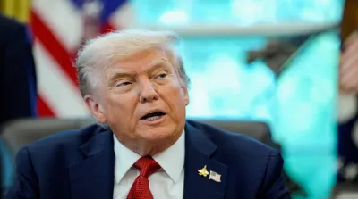 Donald Trump memberikan pernyataan keras mengenai potensi serangan terhadap ladang gas Iran di tengah konflik regional.