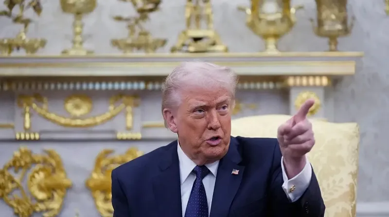 Presiden Amerika Serikat Donald Trump berbicara di Gedung Putih mengenai serangan terhadap Iran dan klaim penghancuran militer Iran dalam konflik Timur Tengah 2026.