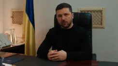 Presiden Ukraina Volodymyr Zelenskyy berbicara dalam pidato yang disiarkan televisi di Kyiv pada peringatan empat tahun invasi Rusia ke Ukraina.