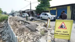 jalan rusak