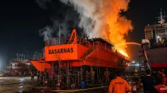 kapal basarnas tebakar