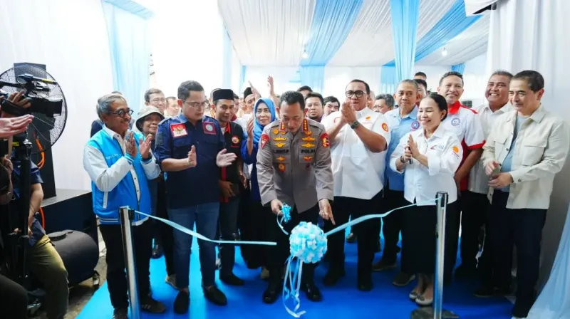 kapolri resmikan sekber buruh
