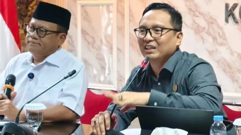 ketua komisi 1 dpr ri