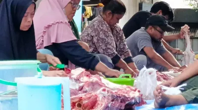 memotong kurban