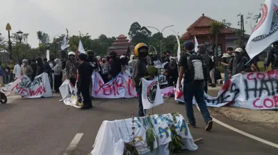 petani sukajaya